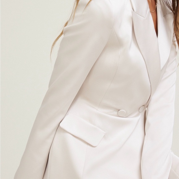 Dynamite Chrishelle Blazer Romper Mini Dress - Picture 3 of 8